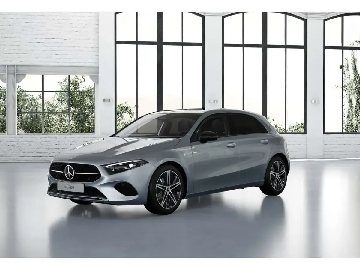 Neu Mercedes A180 Night 136 PS (100 kW) 2026 Silber Limousine