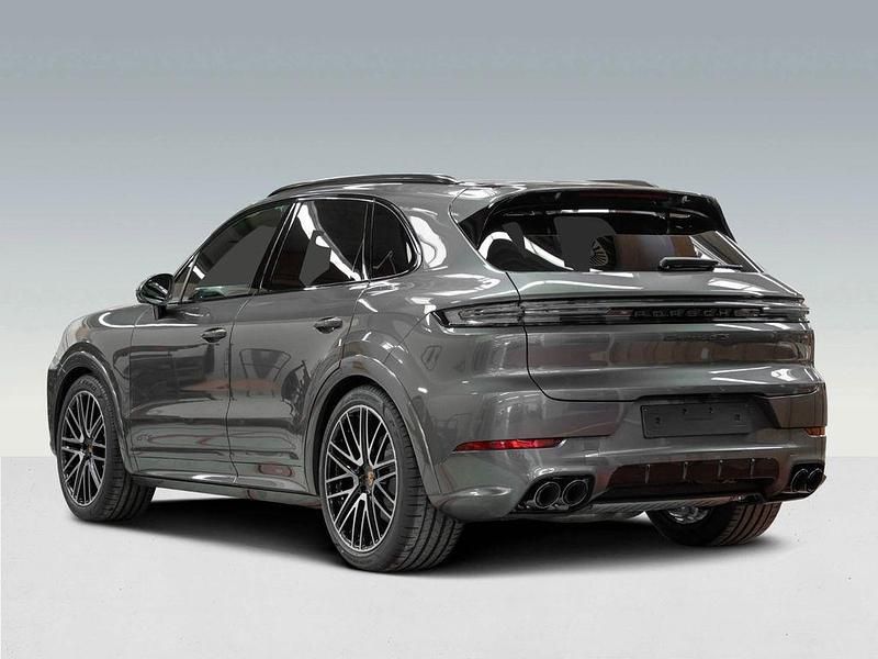 Neu Porsche Cayenne GTS 500 PS (367 kW) 2025 Grau SUV