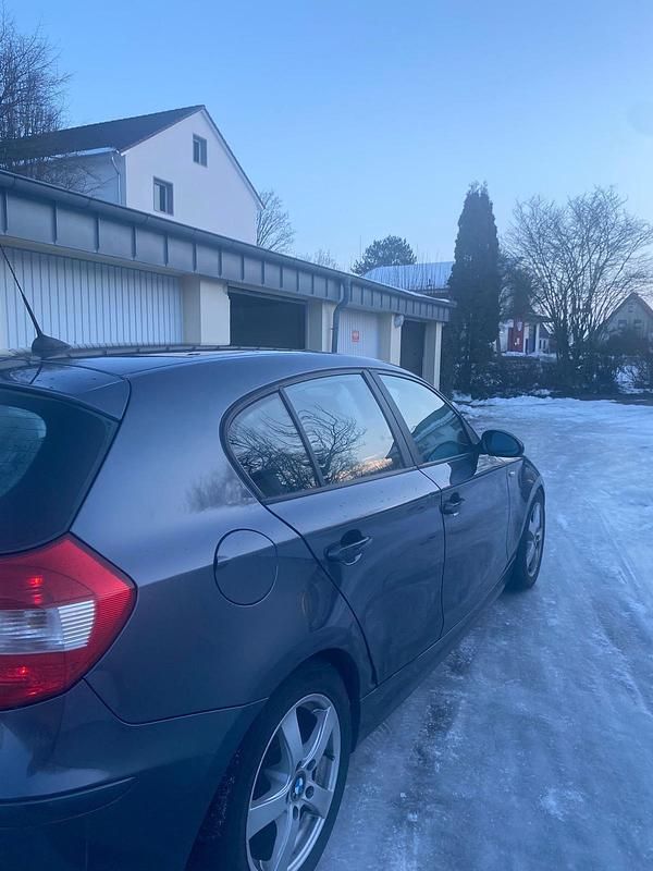 Gebraucht BMW 120 2005 Grau Kleinwagen