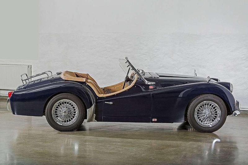 Gebraucht Triumph TR3 101 PS (74 kW) 1958 Db 904 dunkelblau Cabrio