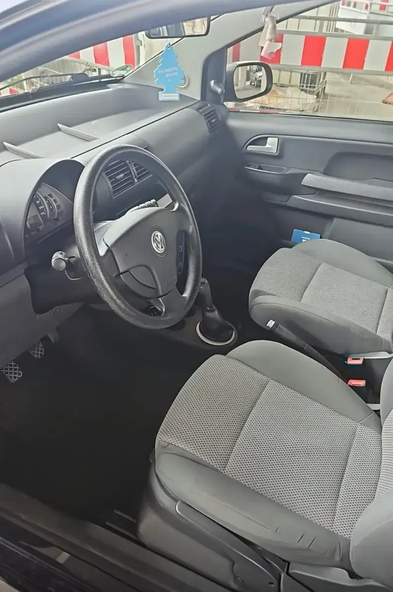 Gebraucht VW Fox 60 PS (44 kW) 2009 Blau Kleinwagen
