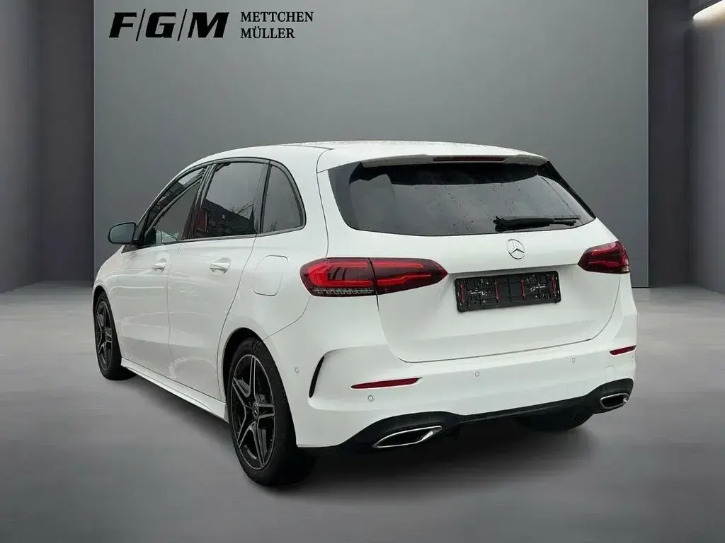 Gebraucht Mercedes B250 AMG 224 PS (164 kW) 2022 Weiß Kleinwagen