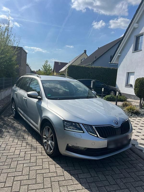 Gebraucht Skoda Octavia 150 PS (110 kW) 2017 Silber Kombi