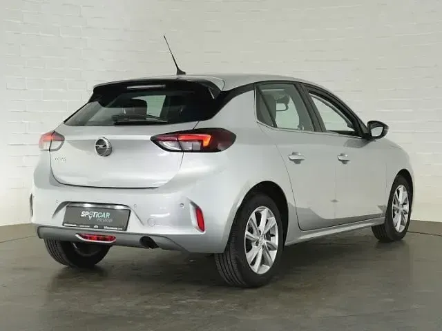 Używany Opel Corsa Elegance 102 KM (75 kW) 2022 Srebrny Hatchback