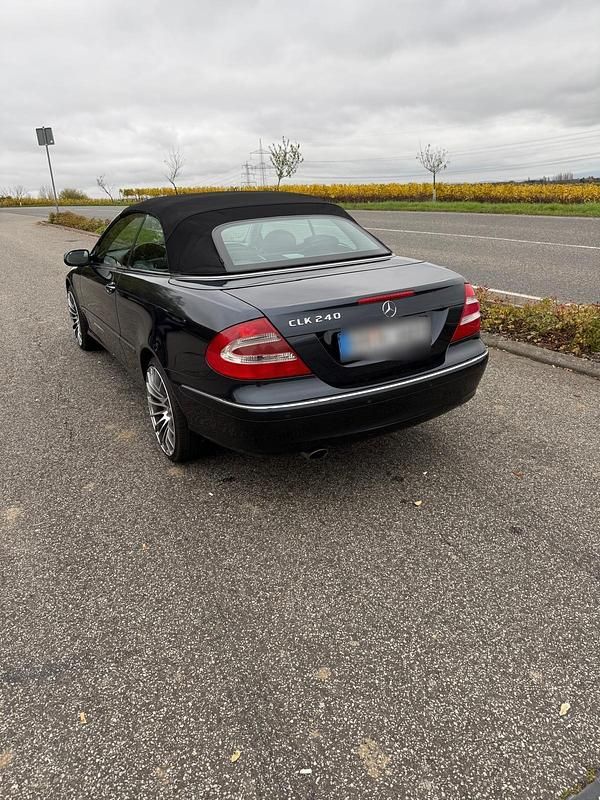 Gebraucht Mercedes CLK240 170 PS (125 kW) 2004 Blau Cabrio