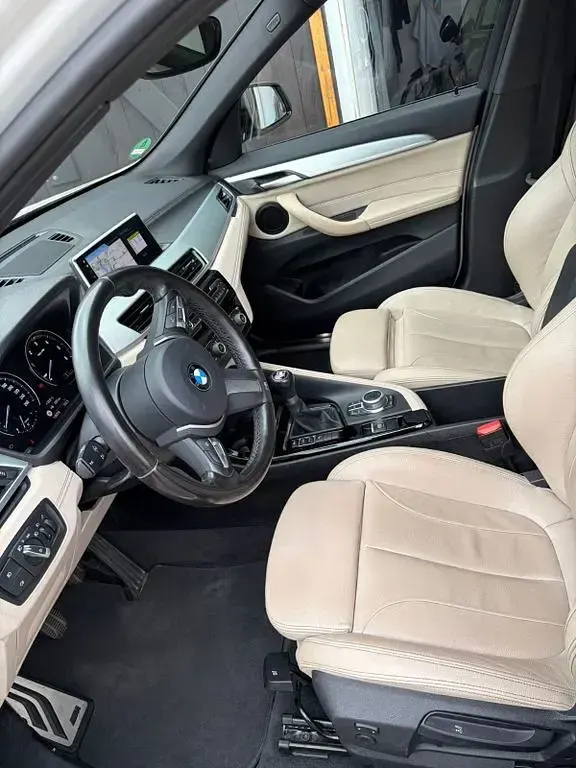 Gebraucht BMW X1 M Sport 150 PS (110 kW) 2021 Weiß SUV