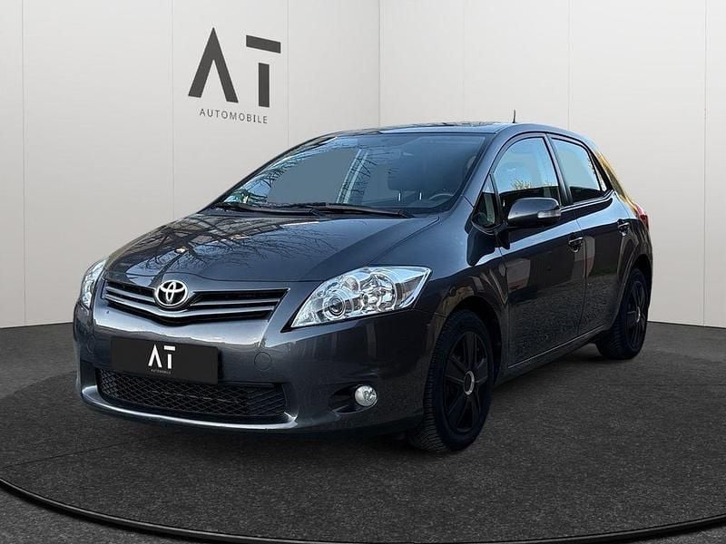 Gebraucht Toyota Auris Life+ 99 PS (72 kW) 2011 Grau Kleinwagen