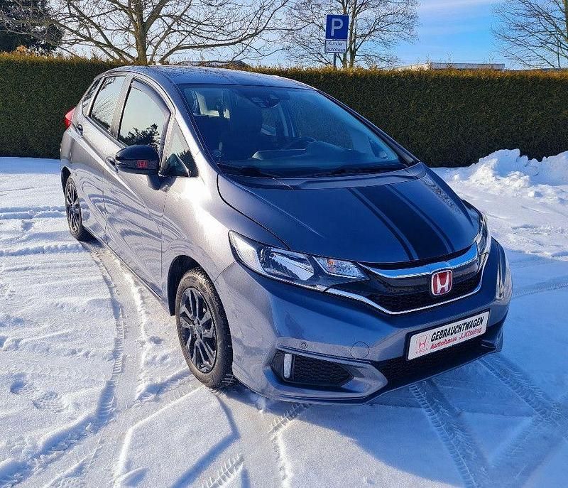 Grau Gebraucht 2019 Honda Jazz Comfort Kleinwagen | 15.400 € (Teuer) - Bild 1/4