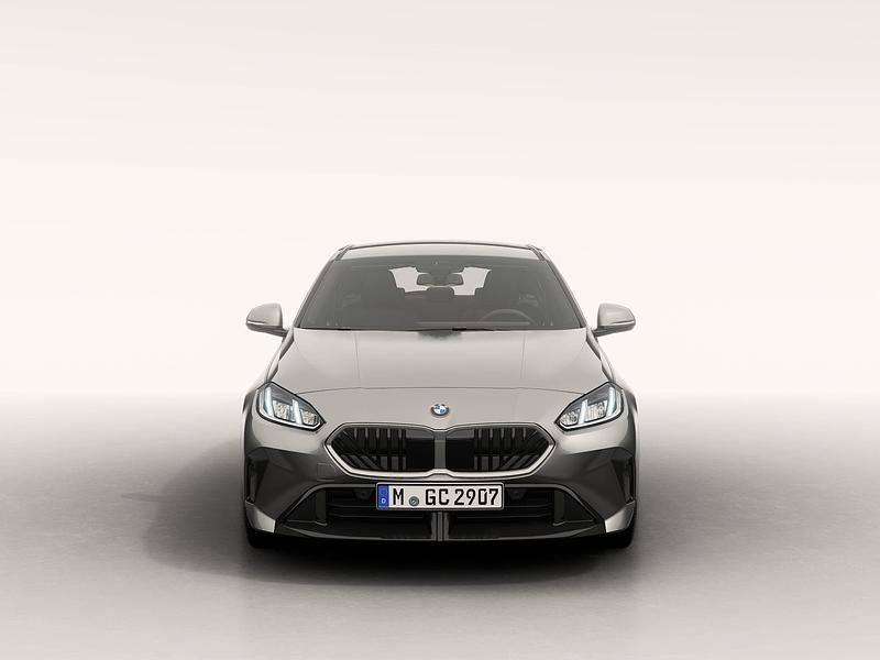 Neu BMW 120 Performance 170 PS (125 kW) 2026 Silber Kleinwagen