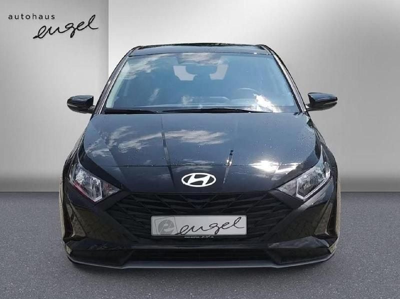 Neu Hyundai i20 Select 79 PS (58 kW) 2025 Phantom black mineraleffekt Kleinwagen