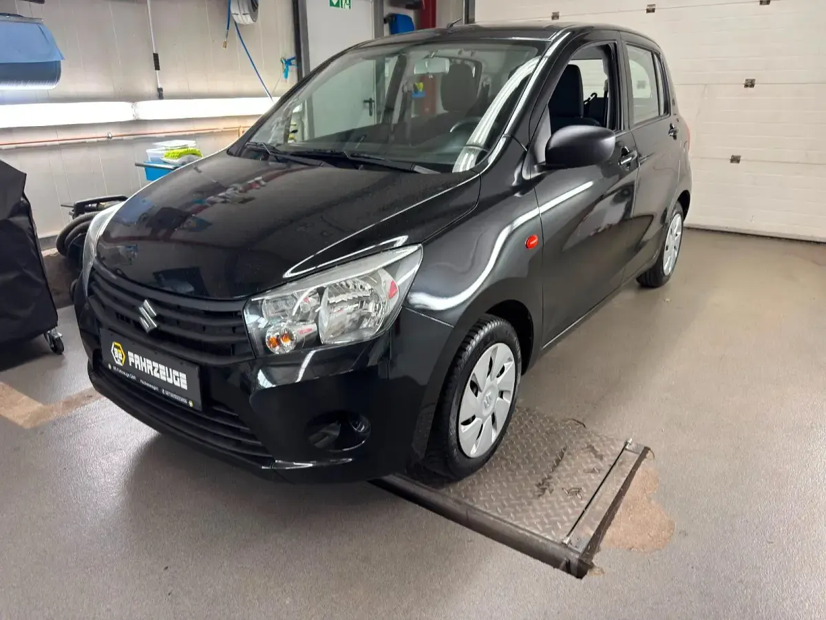 Gebraucht Suzuki Celerio Club 68 PS (50 kW) 2020 Schwarz Kleinwagen