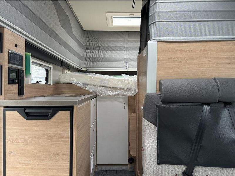 Gebraucht Knaus TOURER CUV 150 PS (110 kW) 2024 Ascotgrau Van