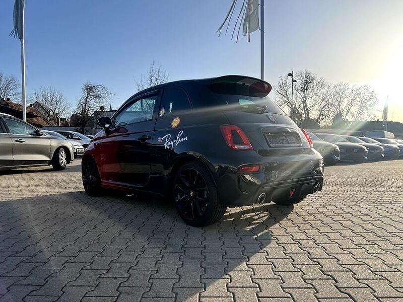 Gebraucht Abarth 595 165 PS (121 kW) 2024 Schwarz metallic Kleinwagen