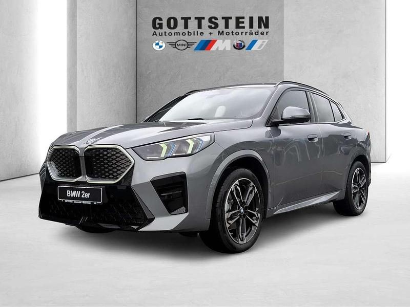 Skyscraper grau Neu 2025 BMW iX2 M Sport SUV | 46.490 € (Superpreis) - Bild 1/3