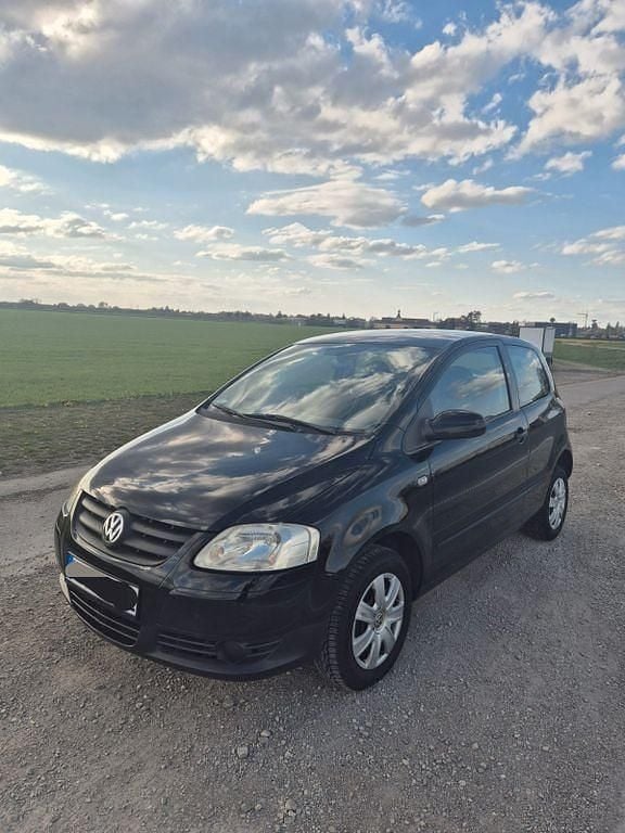 Second-hand VW Fox 55 CP (40 kW) 2006 Negru Hatchback