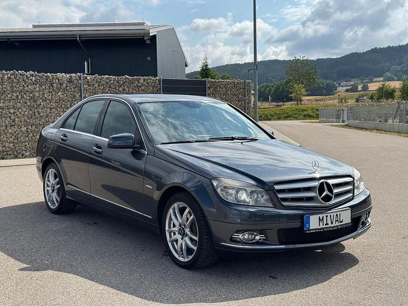 Grau Gebraucht 2009 Mercedes C300 Avantgarde Limousine | 5.500 € (Guter Preis) - Bild 1/4