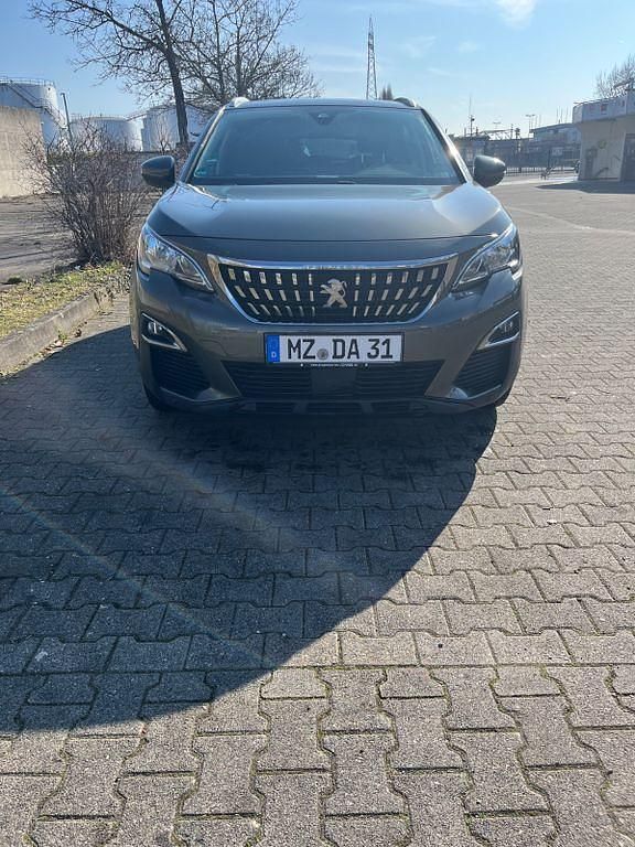 Gebraucht Peugeot 3008 Active 131 PS (96 kW) 2018 Grün SUV