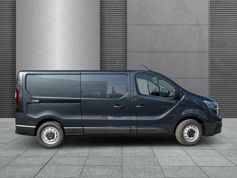 Gebraucht Renault Trafic 150 PS (110 kW) 2025 Kometengrau Van / Kleinbus