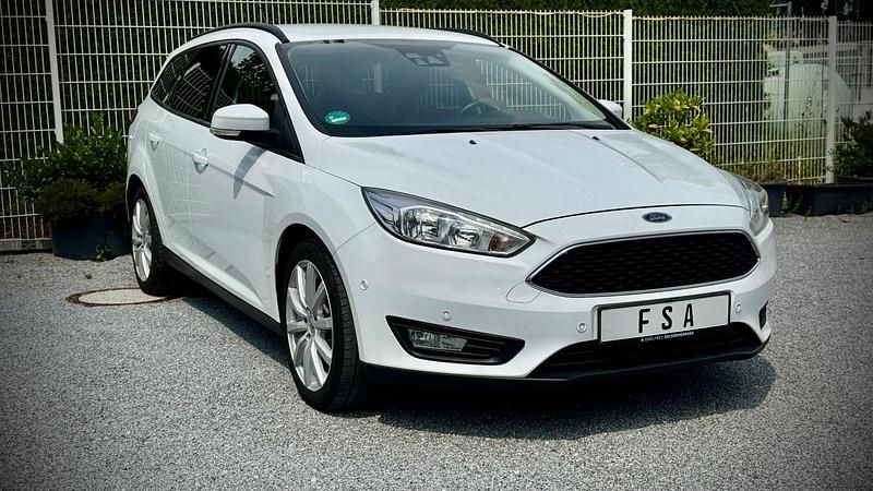 Gebraucht Ford Focus Business Edition 150 PS (110 kW) 2016 Weiß Kombi