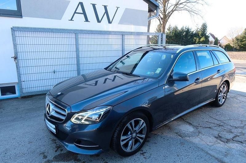 Gebraucht Mercedes E250 204 PS (150 kW) 2014 Grau Kombi