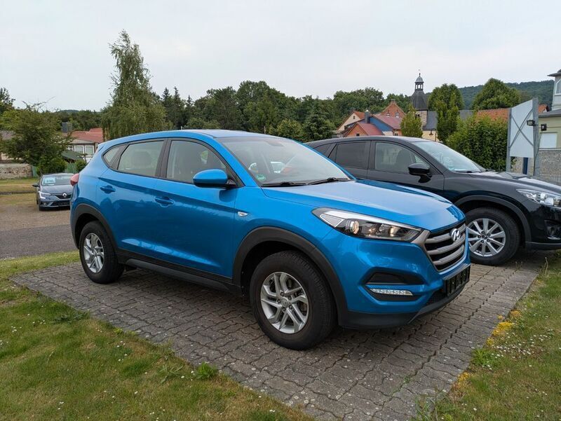 Blau Gebraucht 2017 Hyundai Tucson Classic SUV | 14.700 € (Fairer Preis) - Bild 1/4