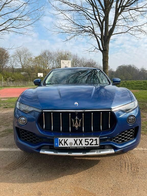 Gebraucht Maserati Levante 430 PS (316 kW) 2017 Blau SUV