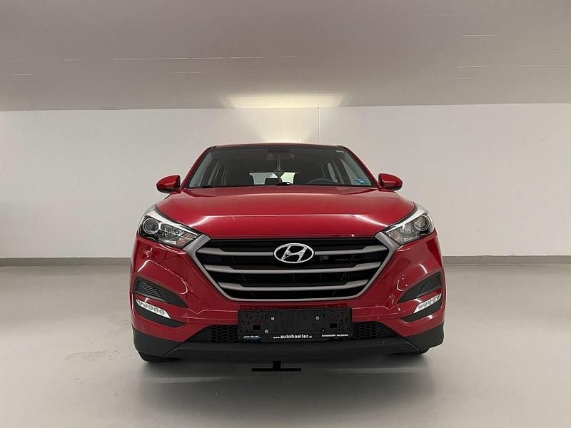 Gebraucht Hyundai Tucson 116 PS (85 kW) 2017 Rot SUV