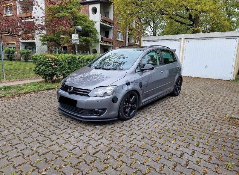 Grau Gebraucht 2012 VW Golf VII Match Limousine | 5.950 € (Superpreis) - Bild 1/4