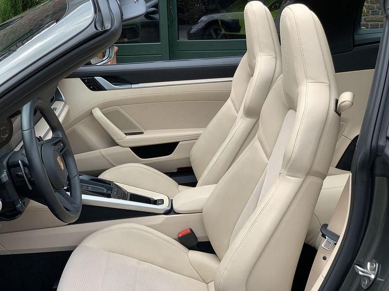 Grün Gebraucht 2021 Porsche 911 Targa 4S Cabrio | 149.790 € (Superpreis) - Bild 1/4