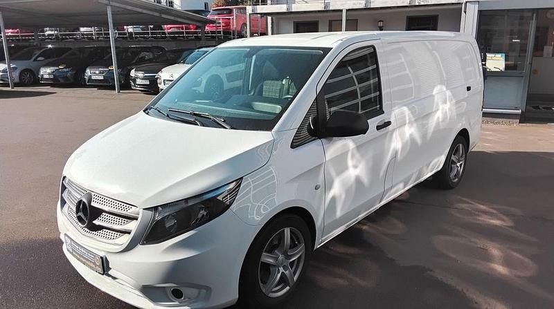 Gebraucht Mercedes Vito 190 PS (139 kW) 2017 Weiß Van