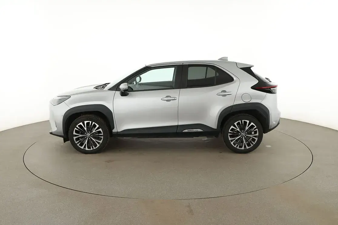 Gebraucht Toyota Yaris Cross Elegant 2021 Grau SUV