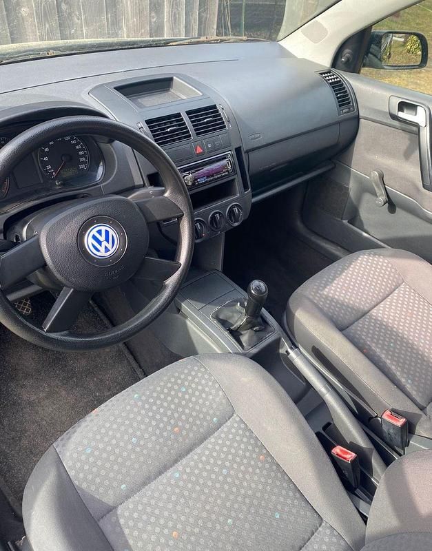 Gebraucht VW Polo 60 PS (44 kW) 2002 Schwarz Limousine