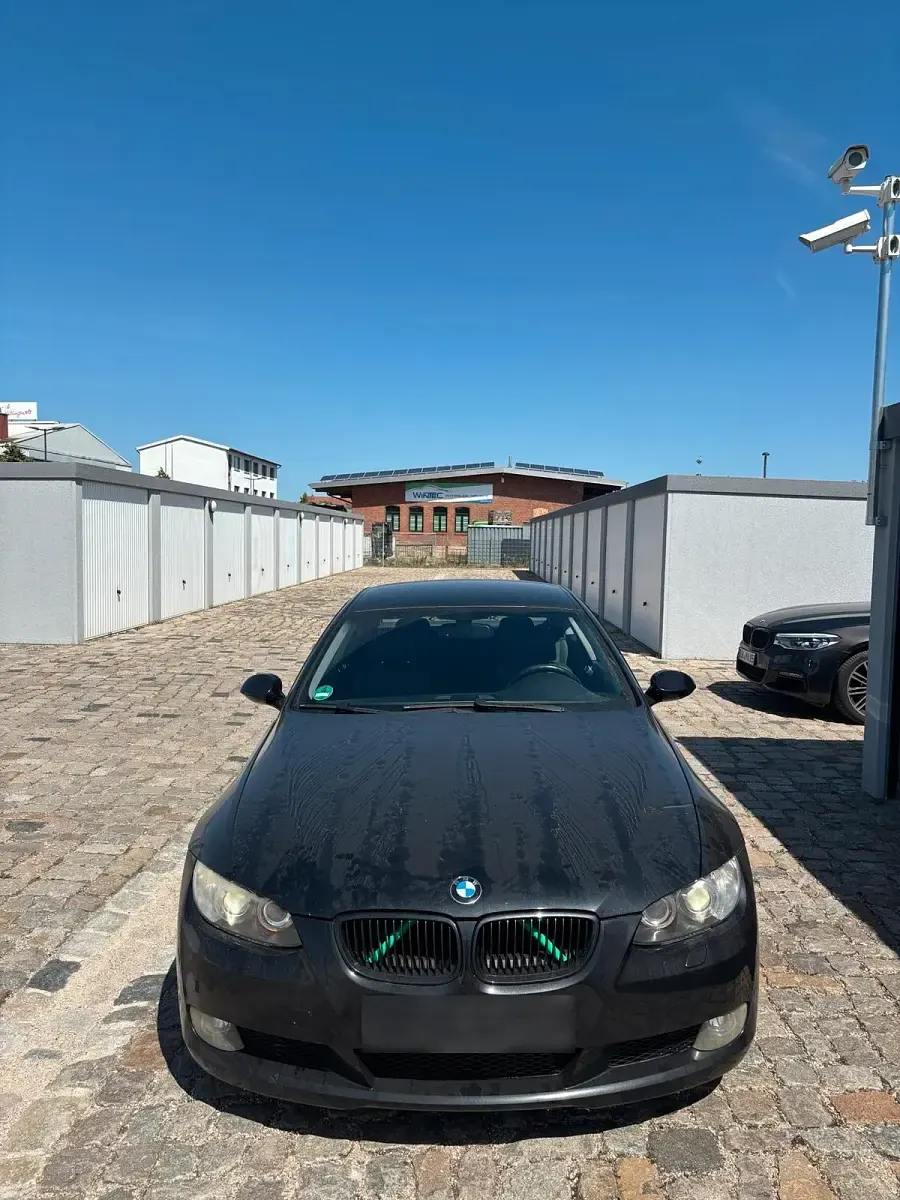 Gebraucht BMW 320 170 PS (125 kW) 2007 Schwarz Coupé