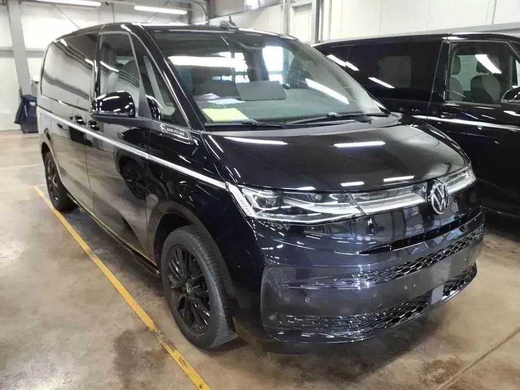 Gebraucht VW T7 Style 150 PS (110 kW) 2025 Schwarz Van