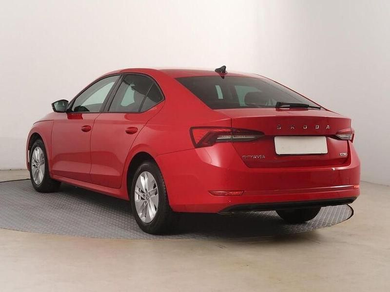 Gebraucht Skoda Octavia 150 PS (110 kW) 2023 Rot Limousine