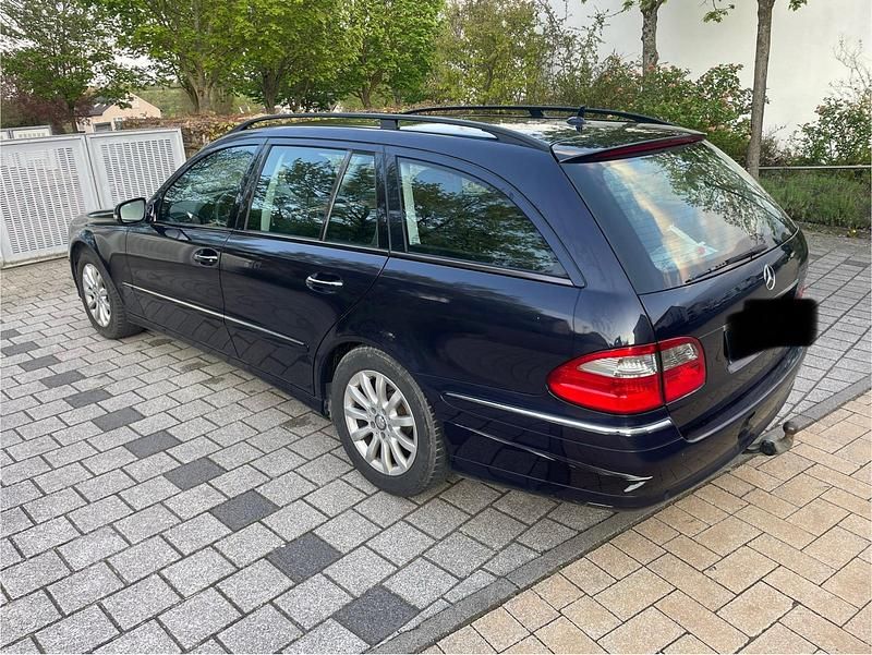 Second-hand Mercedes E220 170 CP (125 kW) 2009 Andere farben Break
