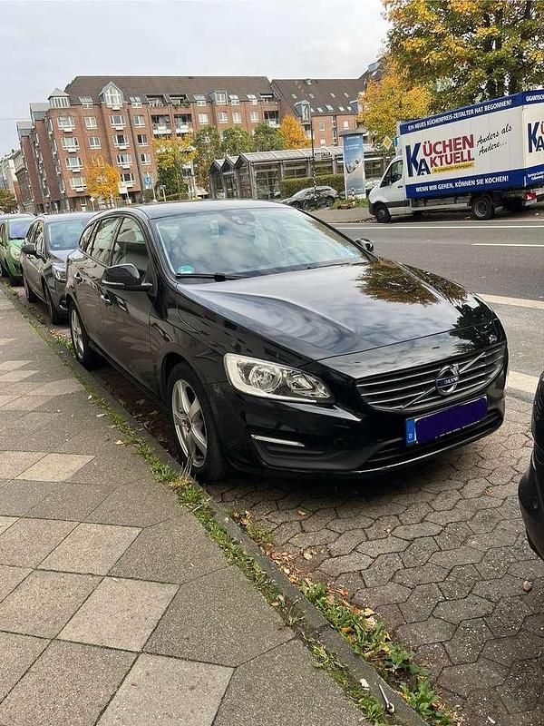 Gebraucht 2015 Volvo V60 Ocean Race Kombi | 10.500 € (Fairer Preis) - Bild 1/4