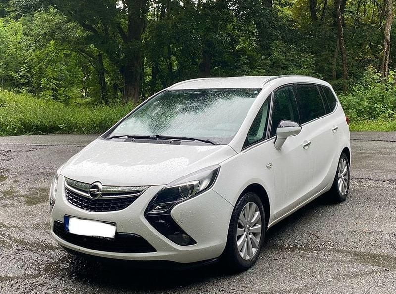 Weiß Gebraucht 2012 Opel Zafira Tourer Innovation Van / Kleinbus | 5.899 € (Superpreis) - Bild 1/4