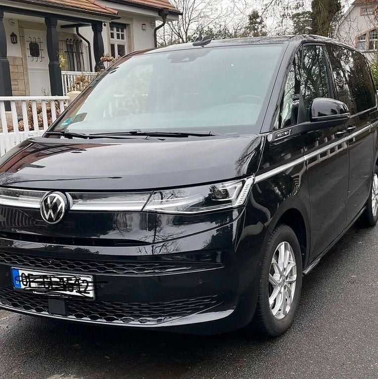 Gebraucht VW Multivan Style 204 PS (150 kW) 2023 Schwarz Van