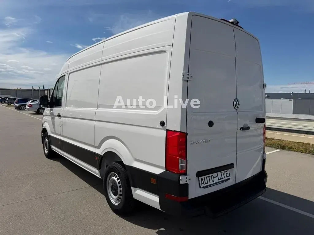 Gebraucht VW Crafter 140 PS (102 kW) 2024 Weiß Van