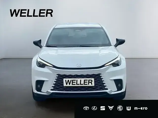 Usata Lexus LBX 136 CV (100 kW) 2025 Bianco SUV