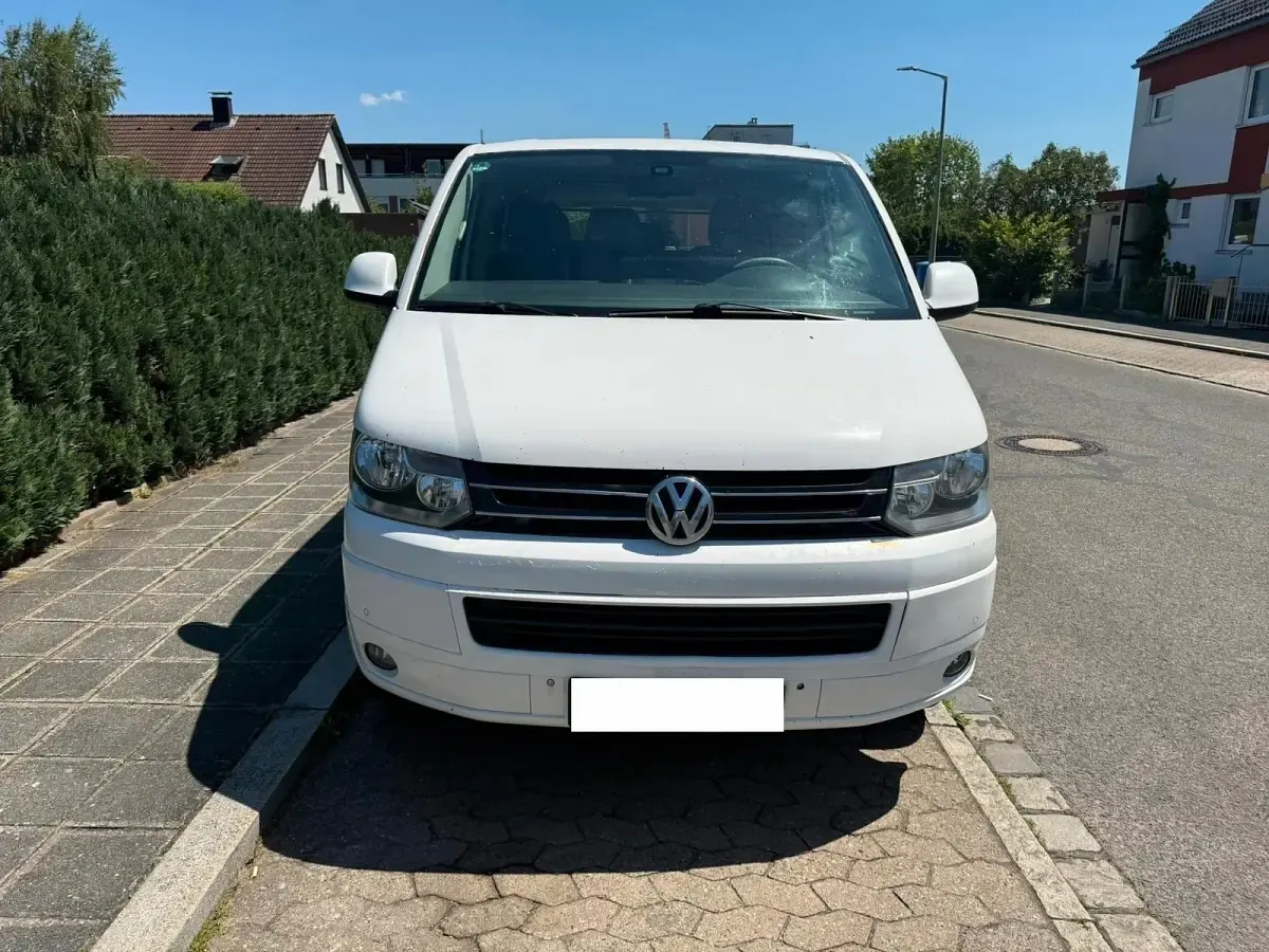 Gebraucht VW Caravelle 140 PS (102 kW) 2011 Weiß Van