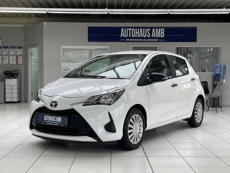 Super white 2 Gebraucht 2018 Toyota Yaris Basis Kleinwagen | 9.600 € (Fairer Preis) - Bild 1/4