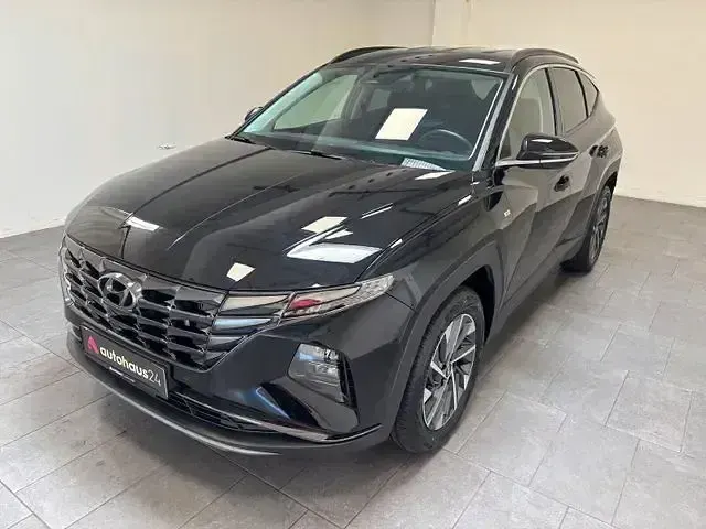 Gebraucht Hyundai Tucson Trend 180 PS (132 kW) 2024 Schwarz SUV