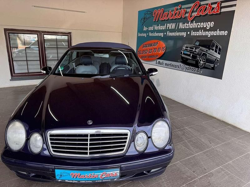 Gebraucht Mercedes CLK230 197 PS (144 kW) 2000 Blau Cabrio
