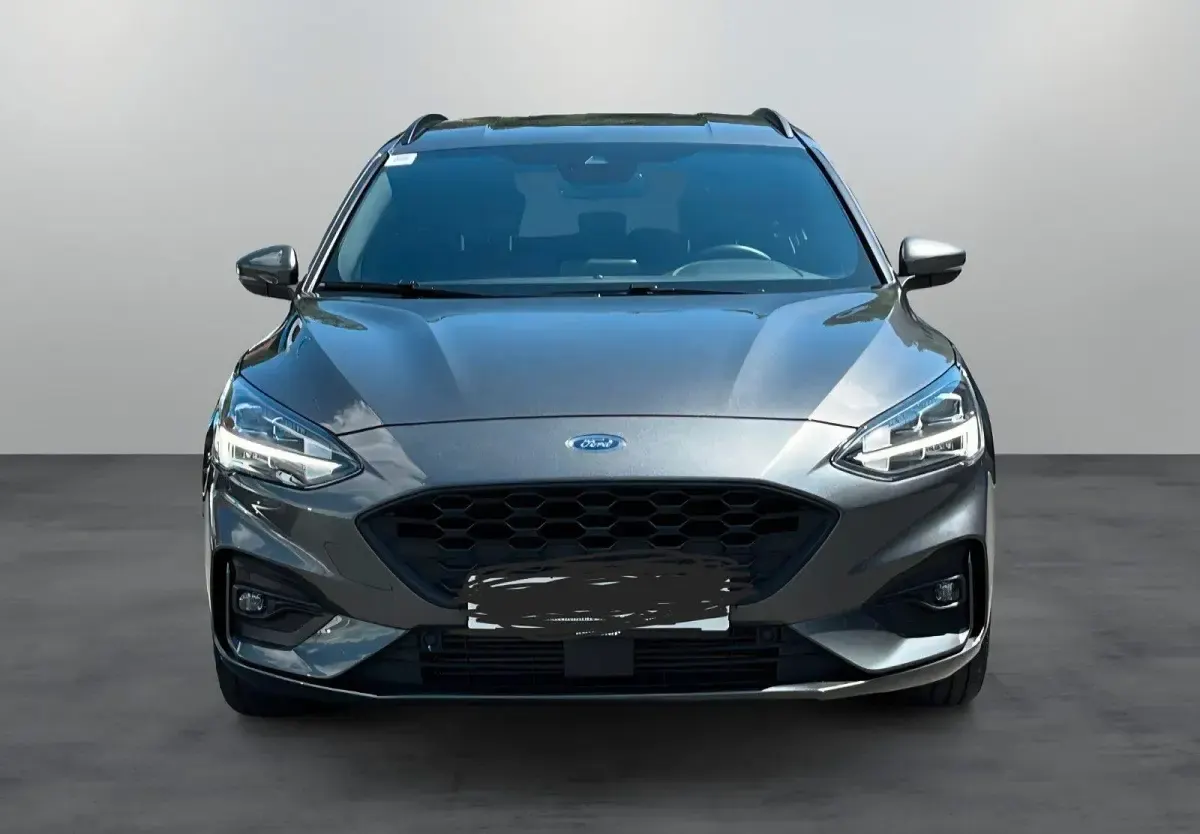 Gebraucht Ford Focus ST-Line X 182 PS (133 kW) 2021 Grau Limousine