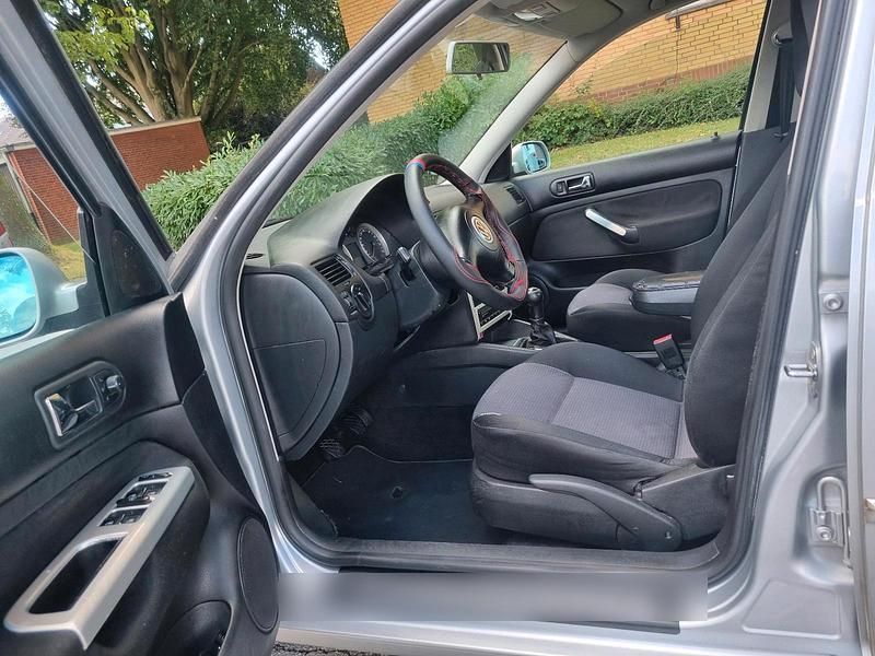 Silber Gebraucht 2001 VW Bora Limousine | 1.349 € (Guter Preis) - Bild 1/4