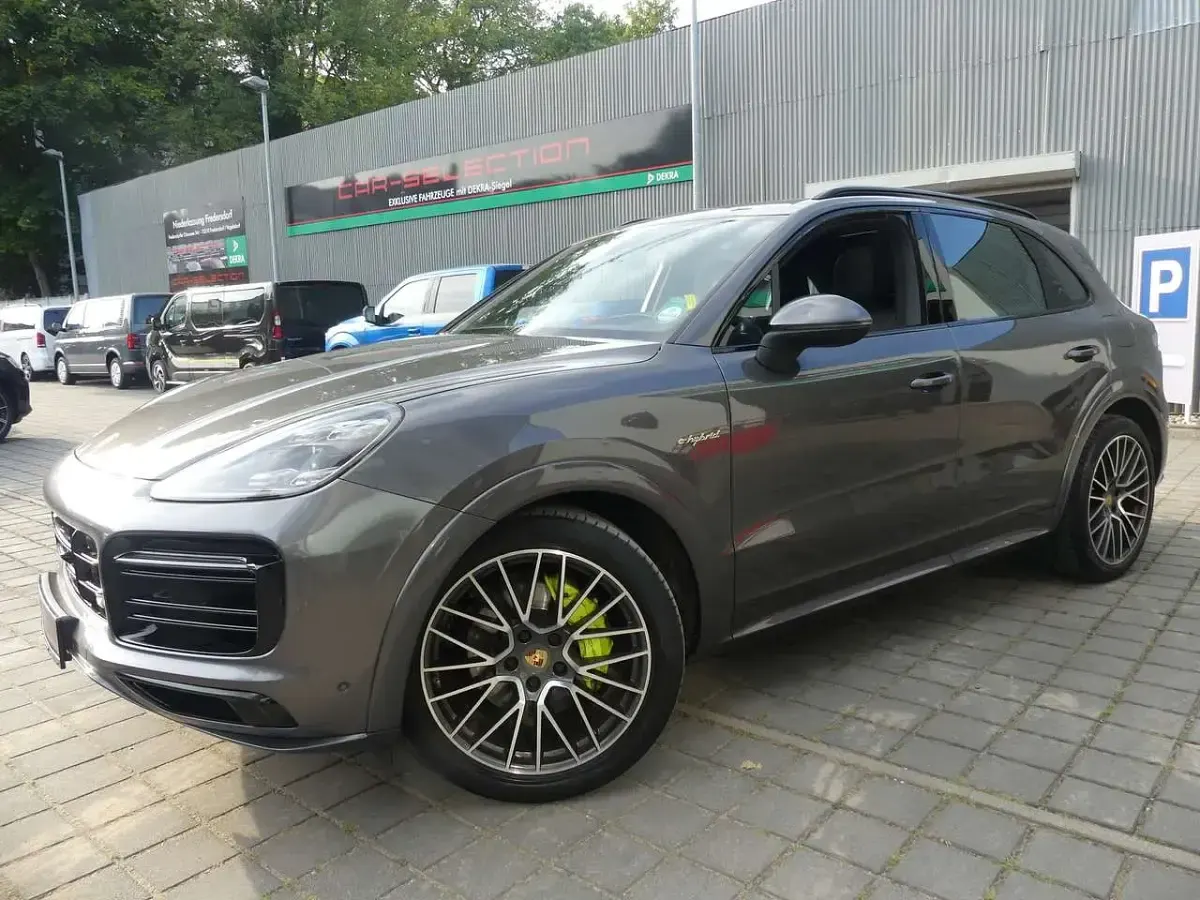Gebraucht Porsche Cayenne 462 PS (339 kW) 2021 Quarzitgraumetallic SUV