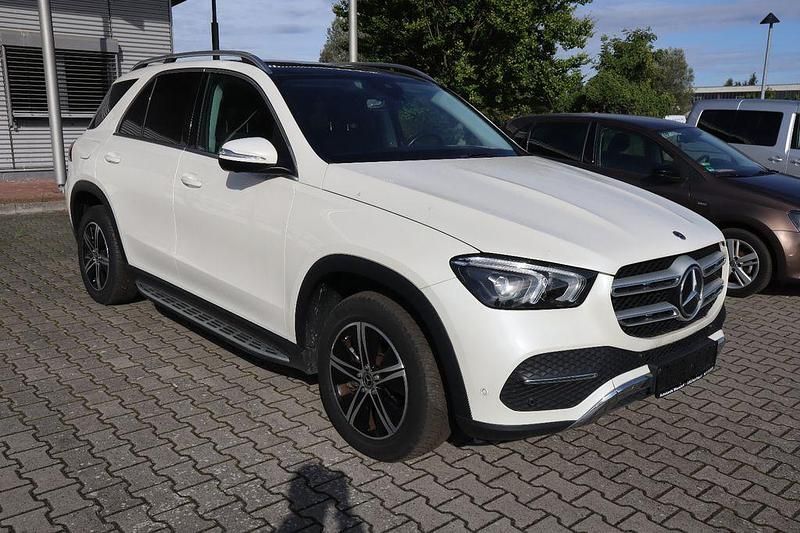 Weiß Gebraucht 2021 Mercedes GLE300 SUV | 49.990 € (Fairer Preis) - Bild 1/4