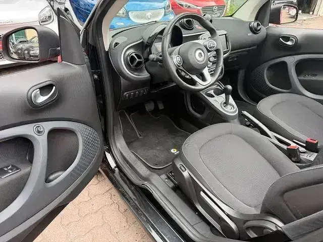 Gebraucht Smart ForTwo Cabrio Passion 71 PS (52 kW) 2018 Schwarz Cabrio